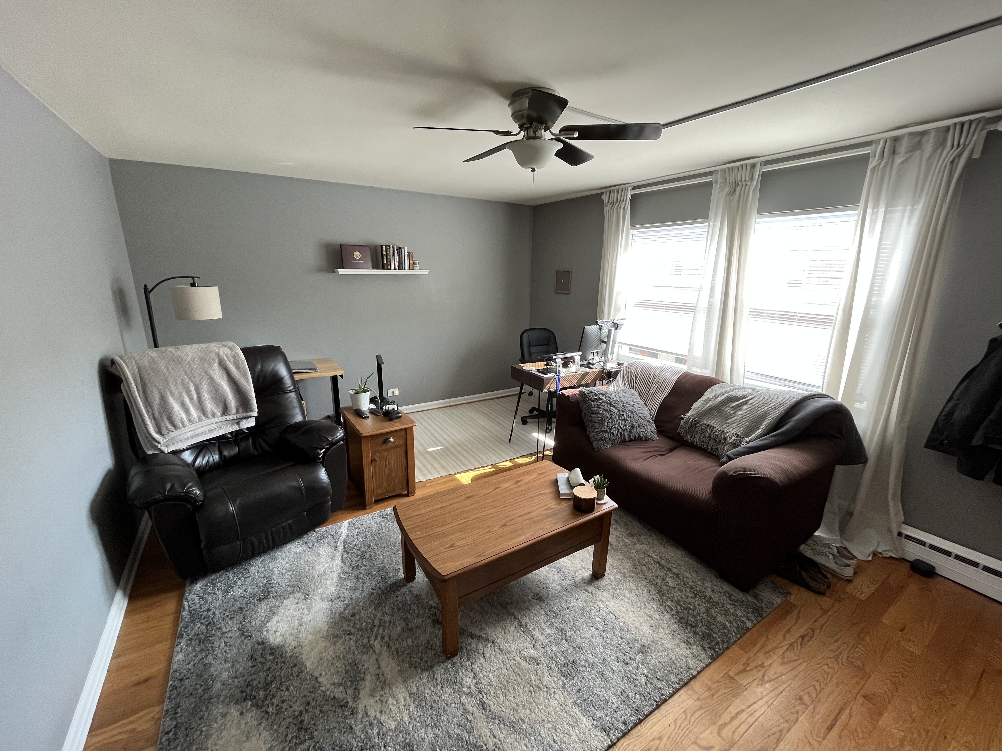 2104-24 W. Farragut Ave. 2104 W. Farragut Ave., Chicago, IL 60625 Lincoln Square - Leasing by Cross Street